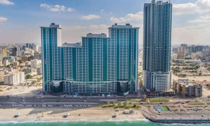 Al Sharq Apartamento | Luxury full sea view flat