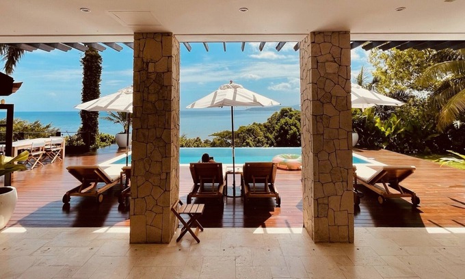 Tryall Villa | Nuevo en el mercado! Lujosa villa de 4 dormitorios con vista al mar y piscina infinita
