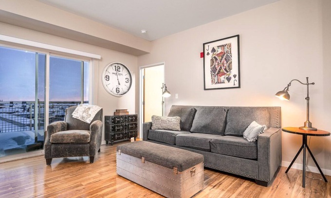 Grand Forks Apartamento | Luxury Furnished Apartment