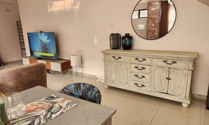 Harare Apartamento | Luxury Gated Community Unit with Stunning Gardens