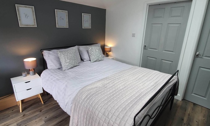 Cutnall Green Apartamento | Luxury Retreat with private Hot tub at Broad House Farm Worcestershire