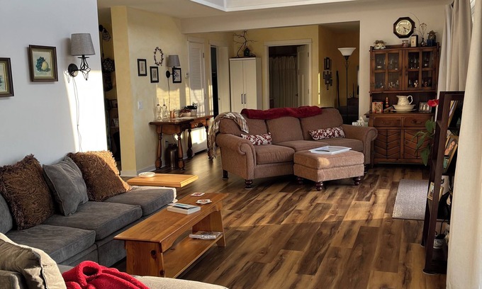 Bradford Casa | Luxury get away on Lamoka Lake - come rest and restore!