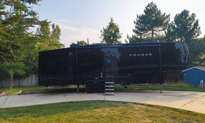 South Westminster Casa | Luxury Glamping in the Mile High-Private Pool, Hot Tub, Outdoor Fireplace & BBQ!