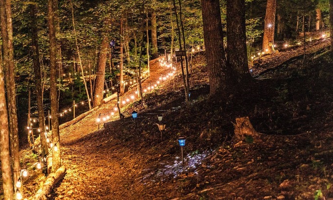 Sevierville Alquiler De RV | Luxury Glamping, private, romantic, cozy, heated - tent 1