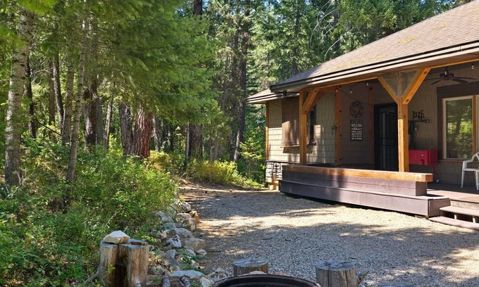 Garden Valley Cabina | Luxury Golf Course Cabin - 4BR, 3BA, Game Room & Firepit
