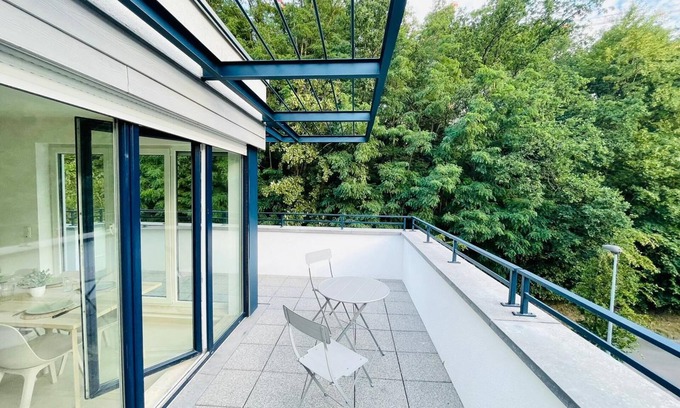 Kirchberg Apartamento | Luxury Green Penthouse Terrace & Parking
