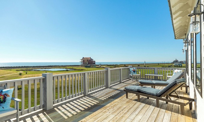 Port Bolivar Casa | Luxury | Gulf Views | Pool | Exclusive Villa