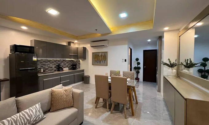 Malabanias Apartamento | Luxury Haven Near Walking Street