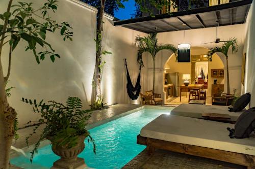 Centro Hotel | Luxury Historic 5BR Boutique hotel in Centro Walkable & Pool