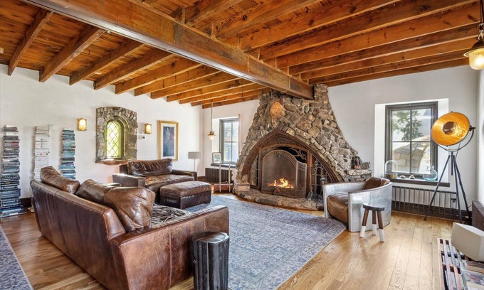 Downtown East Casa | Luxury Historic Home Next to US Bank Stadium. Private Courtyard + Rooftop.