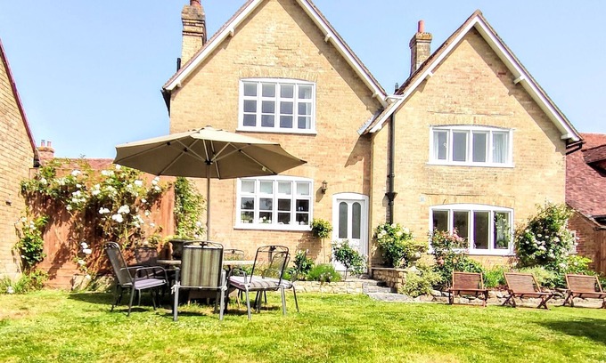 New Forest District Casa | Luxury Historic House/Wood Burning Stove/Wifi/Parking/Parking/Pet Friendly