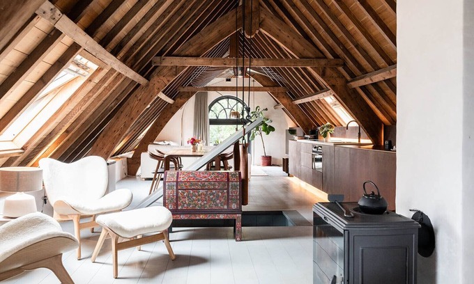 Jaarsveld Apartamento | Luxury historic Koetshuis Loft at Huis te Jaarsveld private estate park garden