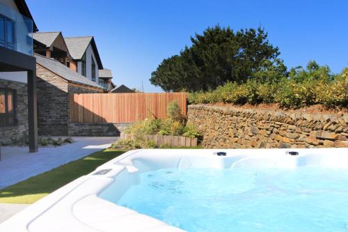 St Merryn Casa | Luxury holiday home with HOT TUB