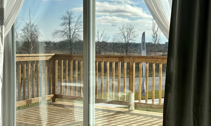 Amherstview Casa | Luxury Holiday Home in Kingston