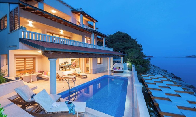 Blato Villa | Villa Korkyra on Korčula Island