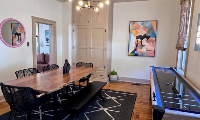 Lafayette Casa | Luxury Home:3 Bed/2 Bath with Shuffleboard~ walk to Restaurants/Bars near Purdue