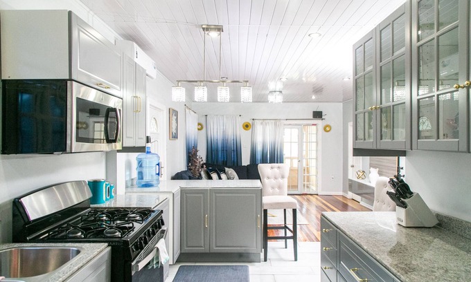 Georgetown Casa | Luxury Home away from Home