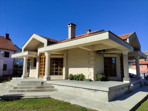 Donje Polje Apartamento | Luxury Home Cetinje