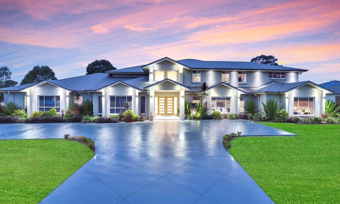 Luddenham Casa | Luxury Home in a Golf Estate