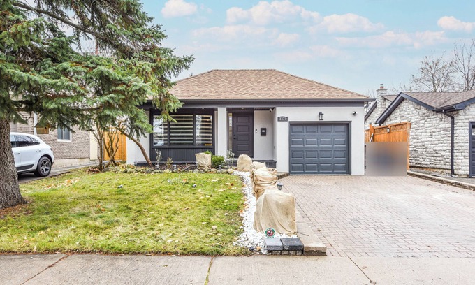 Erin Mills Casa | Luxury Home in Mississauga