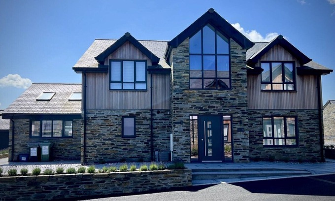 St Merryn Casa | Luxury Home in the heart of Cornwall's Seven Bays area, close to Padstow
