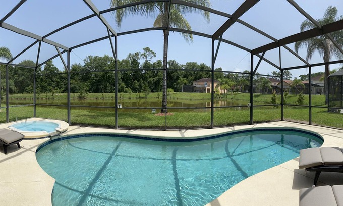 Lake Wilson Preserve Casa | Casa de lujo a minutos de Disney Championship Golf Priv. Piscina 5 habitaciones para 10 personas