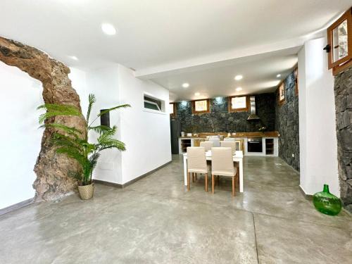 Taucho Chalet De Esquí | Luxury Home Natural Risco