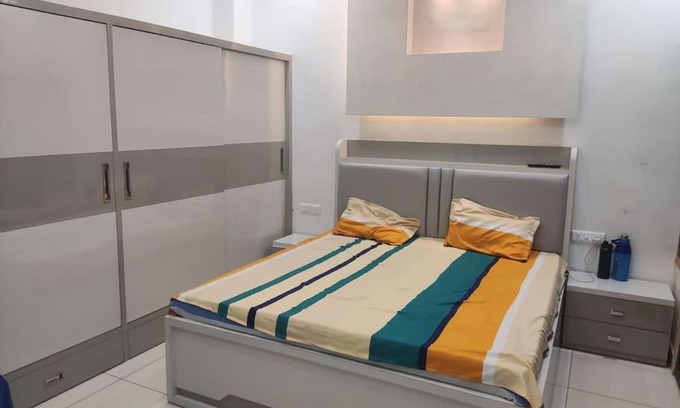Ludhiana Apartamento | Luxury home stay at sector 32a