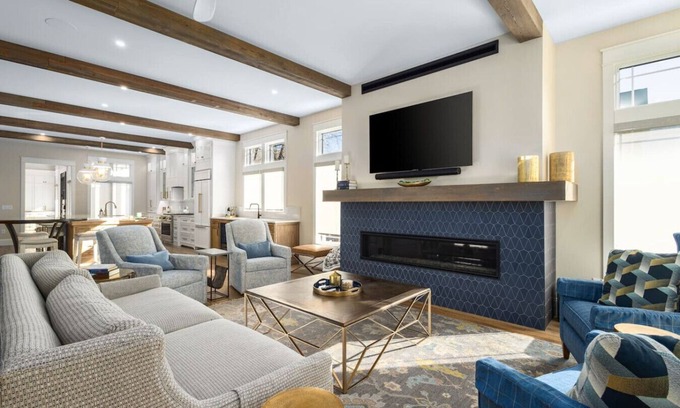 Harters Heights Apartamento | Luxury Home Under the Dome | 2 Min to Notre Dame