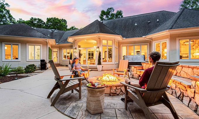 Burlington Casa | Luxury Home w/Hot Tub, Pets OK