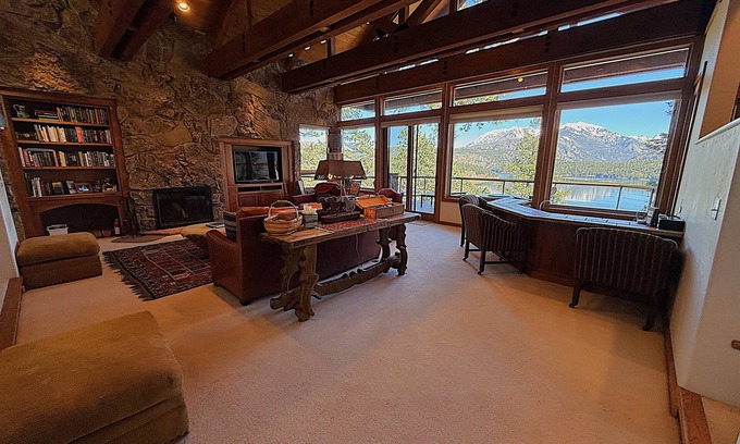 Purgatory Casa | Amplia y personalizada casa de lujo con magníficas vistas ubicada en el lago Electra, cerca de la estación de esquí