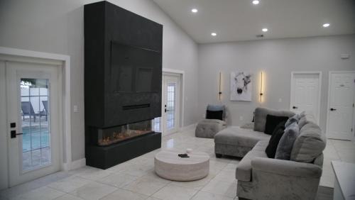 Stafford Park Casa | Luxury home with Pool & 6 Beds near Disney