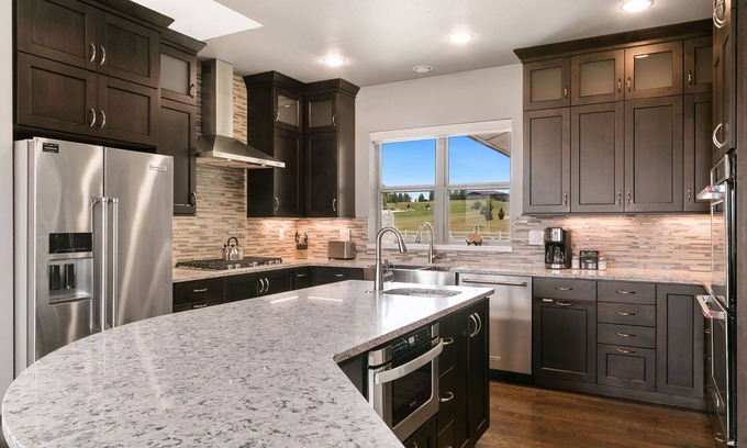 Galeton Casa | Luxury Home With Spectacular Rocky Mountain Views