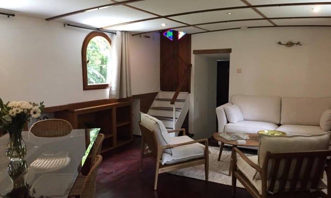 Villepinte Alquiler De Eote | luxury barge hotel