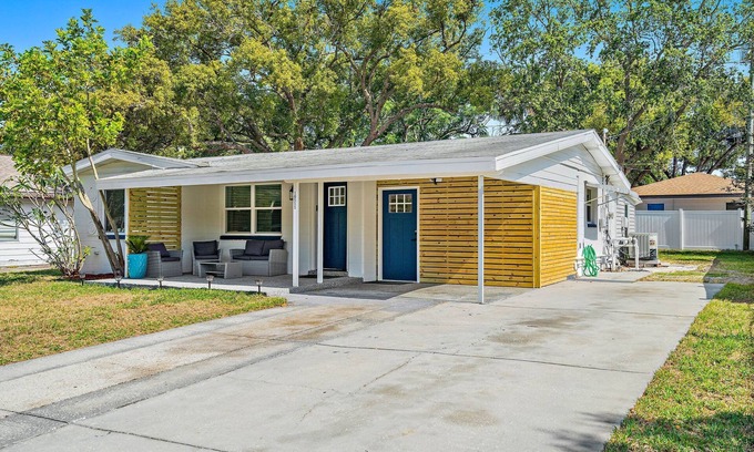 South Pinellas Community Council Casa | Luxury House 5 Minutes to Beach