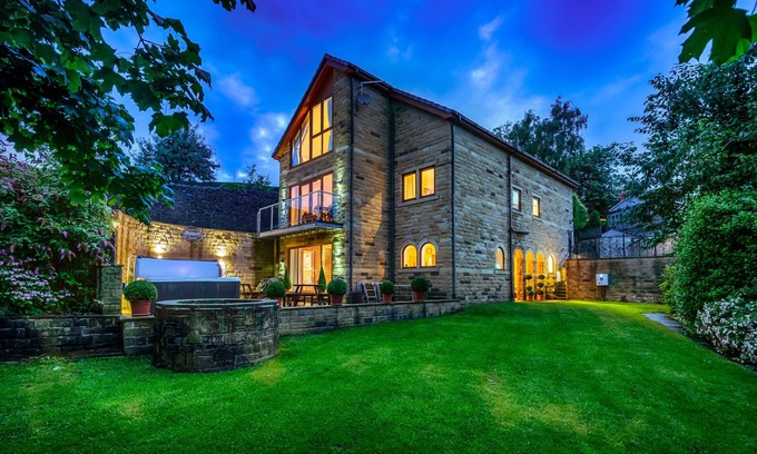 Holmfirth Casa | Gallina de lujo casa del partido y de la familia Retiro 20 plazas con bañera de hidromasaje