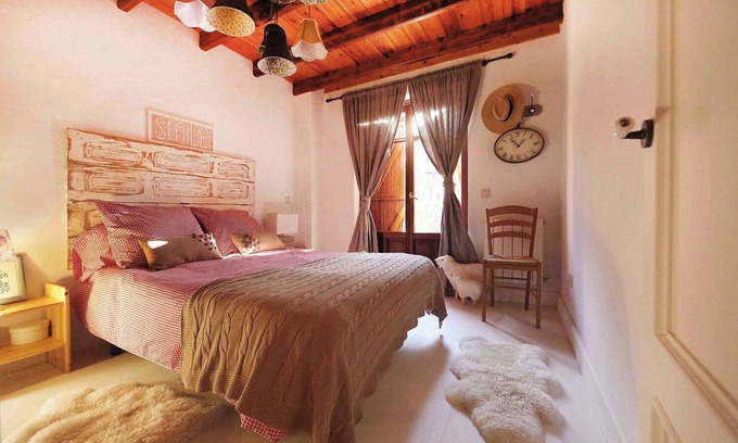 Tanarrio Casa | Luxury House en Picos de Europa Liebana jardín con zona chill out
