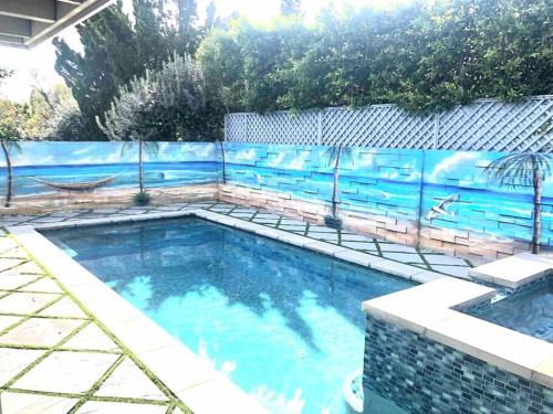 Valley Glen Casa | Luxury house pool & Spa 10 mins from Hollywood & Universal Studios