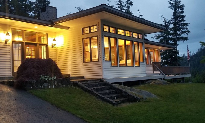 Wrangell Casa | Luxury House with wrap around deck on Mt. Dewey