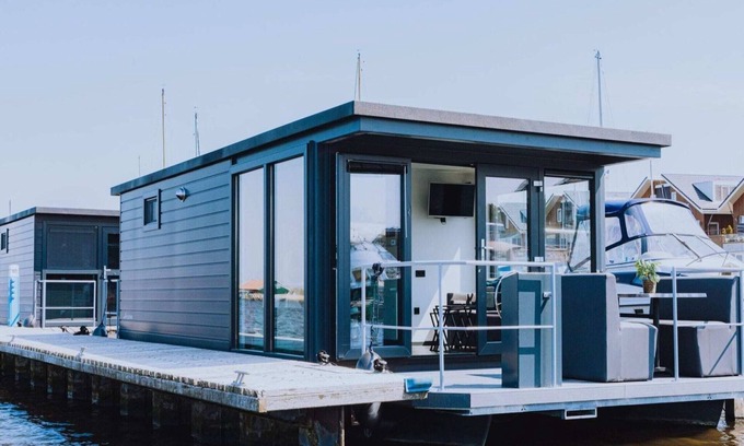 Municipality of Uitgeest Alquiler De Eote | Lodge en Uitgeestermeer con terraza