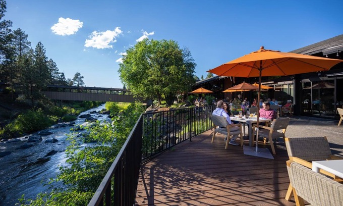 Orchard District Apartamento | Luxury in Bend, OR | Deluxe Queen close to Nature