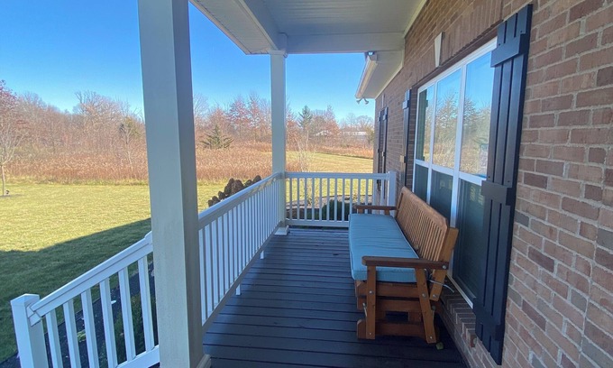 Marysville Casa | Luxury in the Country! Sleeps 8 with patio, nature preserve, & water views!