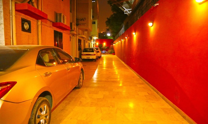 PECHS Hotel | Luxury Inn