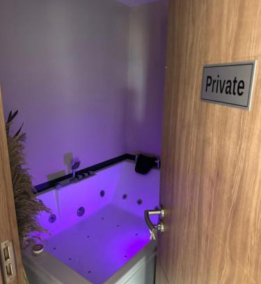 Skopje Apartamento | Luxury Jacuzzi Apartment City View Free Parking