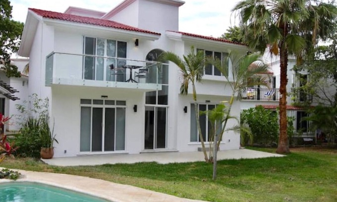 Área de Playacar Fase I Villa | Luxury Jungle House neighborhood w/ ruins&beach By Bookhap
