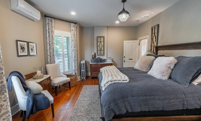 Canon City Apartamento | Luxury King Suite in the heart of the Royal Gorge Region