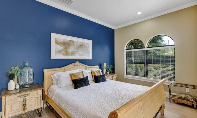 College Park Apartamento | Luxury Lake Front Orlando Oasis in College Park!