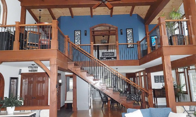 Rideau Lakes Cabaña | Luxury Lake House in the Rideau Lakes. Come Live the Dream!