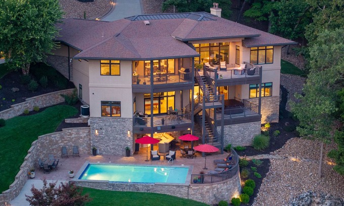 Osage Beach Casa | Luxury Lakefront Home with Heated Pool and Protected Cove