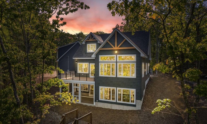 Shapleigh Casa | Luxury Lakeside Paradise w/ Private Beach & Near Ski Resorts